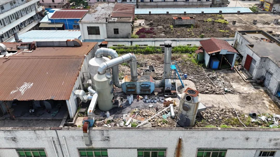 廢氣處理懲罰設備現(xiàn)場 廢氣處理懲罰設備現(xiàn)場